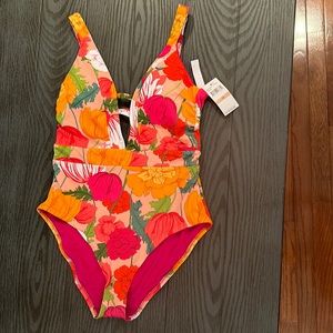 Trina Turk Swimsuit- New with tags 🌴🌴🌴🌴